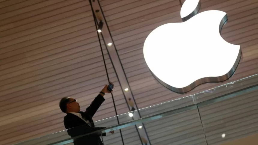 trump-ameaca-impor-a-apple-tarifa-de-25%-para-iphones-fabricados-fora-dos-eua