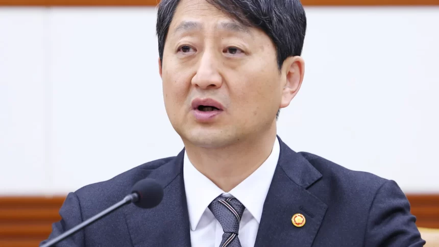 coreia-do-sul-e-eua-retomam-negociacoes-com-foco-em-tarifas-e-navios