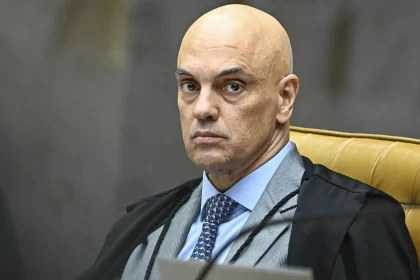 moraes-abre-apuracao-sobre-insider-trading-antes-de-tarifaco-de-trump