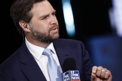 vice-de-trump-pressiona-uniao-europeia-a-reduzir-tarifas-e-barreiras-regulatorias