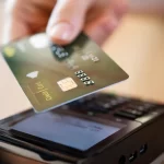 visa:-pagamentos-por-aproximacao-ja-chegam-a-67%-das-transacoes-com-cartoes-no-brasil