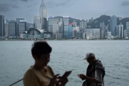 eua-eliminam-isencao-de-tarifas-sobre-pequenas-encomendas-da-china-e-hong-kong