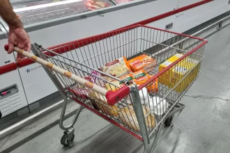 inflacao-comeca-a-ceder-para-mais-pobres-e-acelera-nas-faixas-de-renda-maior