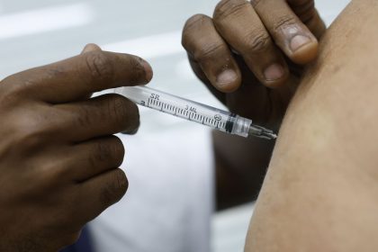 casos-de-sindrome-respiratoria-aguda-grave-caem-no-pais,-diz-fiocruz