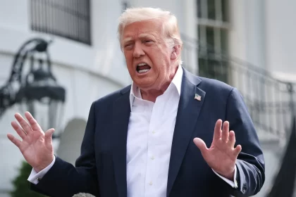 trump-pressiona-powell-para-reduzir-taxas-de-juros-durante-visita-ao-fed