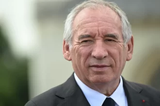 acordo-comercial-com-eua-e-‘dia-sombrio’-para-a-ue,-diz-premie-frances