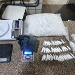 pm-prende-suspeito-por-trafico-de-drogas-em-distrito-de-medeiros-neto