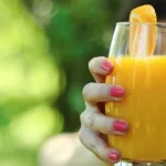 tarifaco:-trump-abre-excecoes-para-avioes,-suco-e-outros-produtos