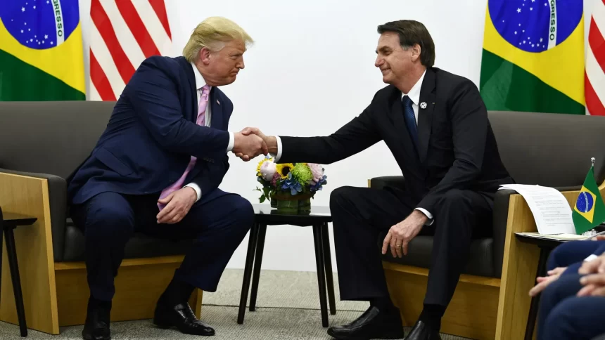 trump-cita-bolsonaro-em-texto-que-oficializou-o-tarifaco-contra-o-brasil