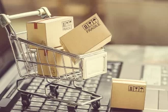 trump-assina-medida-para-aplicar-‘taxa-das-blusinhas’-a-todos-parceiros-comerciais