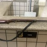 pm-prende-homem-armado-por-violencia-domestica-e-apreende-menor-com-cocaina