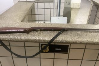 pm-prende-homem-armado-por-violencia-domestica-e-apreende-menor-com-cocaina