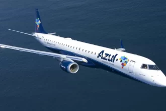 azul-encerra-operacoes-em-14-cidades-de-estados-como-rj,-ce-e-sc
