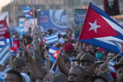 eua-querem-isolar-cuba-ao-cancelar-vistos-medicos,-diz-analista