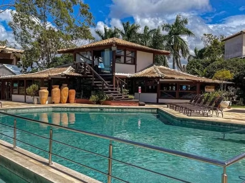 gerente-e-preso-suspeito-de-desviar-r$-90-mil-de-hotel-em-porto-seguro