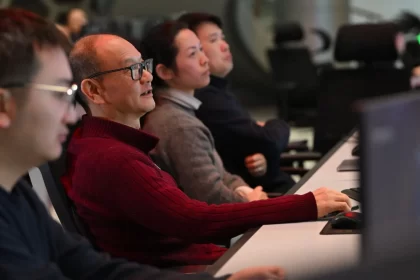 modelo-de-jornada-exaustiva-da-china-e-incorporado-por-empresas-de-tecnologia-nos-eua