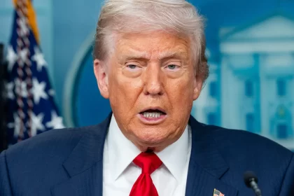 trump-mostra-interesse-em-dialogar-ao-evitar-citar-lula,-diz-analista