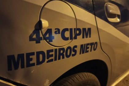 homem-e-flagrado-com-arma-e-conduzido-a-delegacia-em-medeiros-neto
