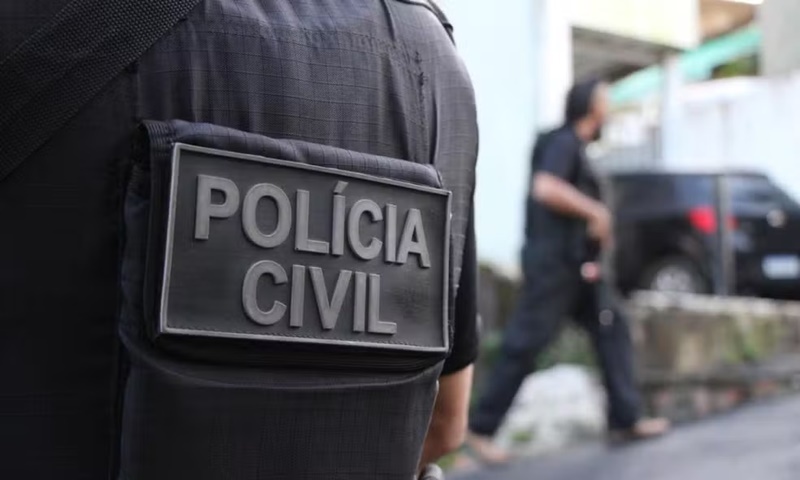 coveiro-e-atacado-a-golpes-de-facao-pela-mulher-enquanto-trabalhava