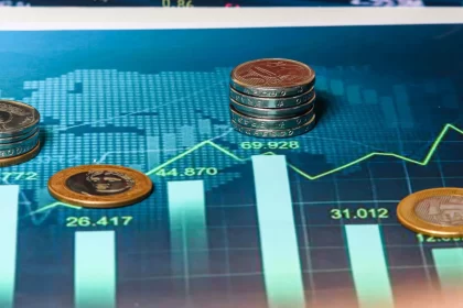 ibovespa-atinge-maxima-historica-com-megaoperacao-da-pf-e-efeito-tarcisio-em-pesquisa