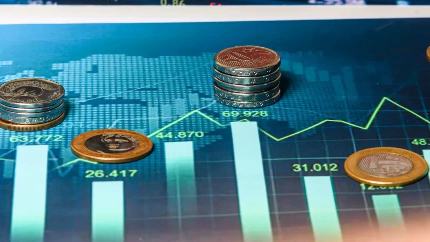 ibovespa-atinge-maxima-historica-com-megaoperacao-da-pf-e-efeito-tarcisio-em-pesquisa
