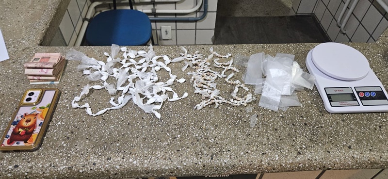 operacao-resulta-na-prisao-de-dois-homens-por-trafico-de-drogas-em-itamaraju