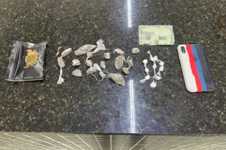 peto-apreende-menor-por-ato-analogo-ao-trafico-de-drogas-em-itamaraju