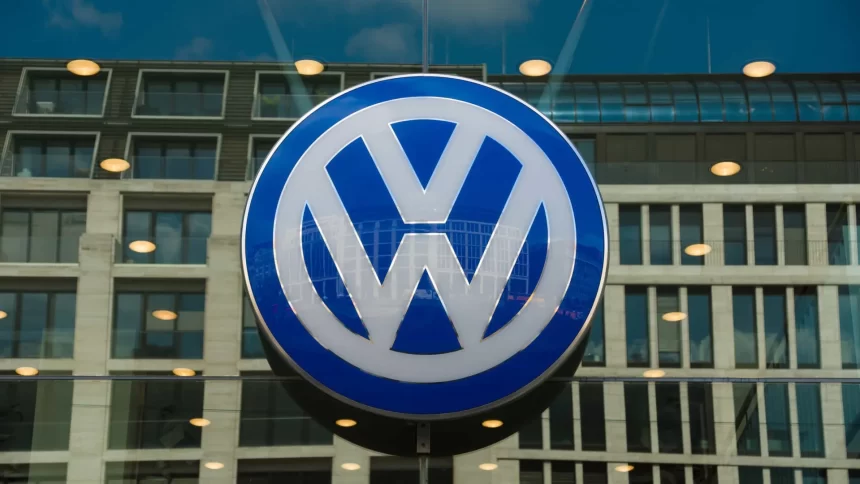 volkswagen-e-condenada-a-pagar-r$-165-milhoes-por-trabalho-analogo-a-escravidao-na-ditadura