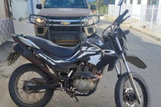 pm-apreende-motocicleta-com-restricao-de-roubo-em-vereda
