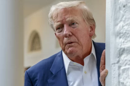 conselheiro-de-trump:-‘se-perdermos-caso-das-tarifas,-sera-o-fim-dos-eua’