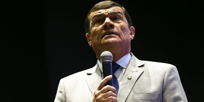defesa-diz-que-ex-ministro-atuou-para-demover-bolsonaro-de-golpe