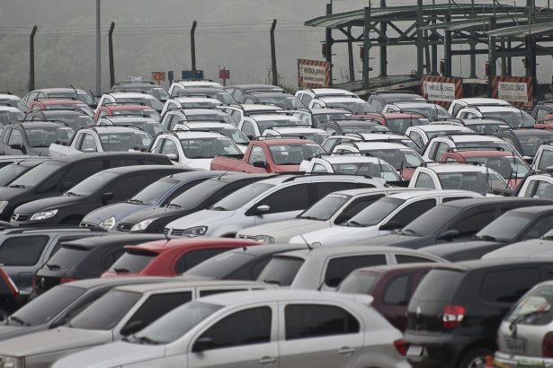 emplacamento-de-veiculos-acumula-melhor-resultado-desde-2014