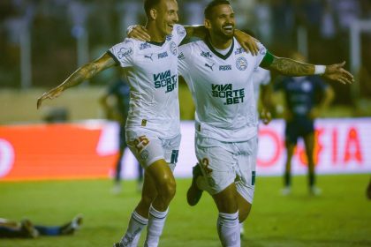 copa-do-nordeste:-bahia-vence-confianca-por-4-a-1-e-encaminha-titulo