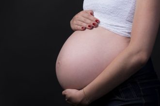 dois-tercos-das-mulheres-do-rio-sofreram-violencia-obstetrica