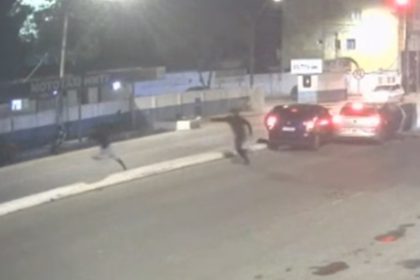 cenas-fortes:-video-flagra-assassinato-em-frente-ao-hospital-de-teixeira
