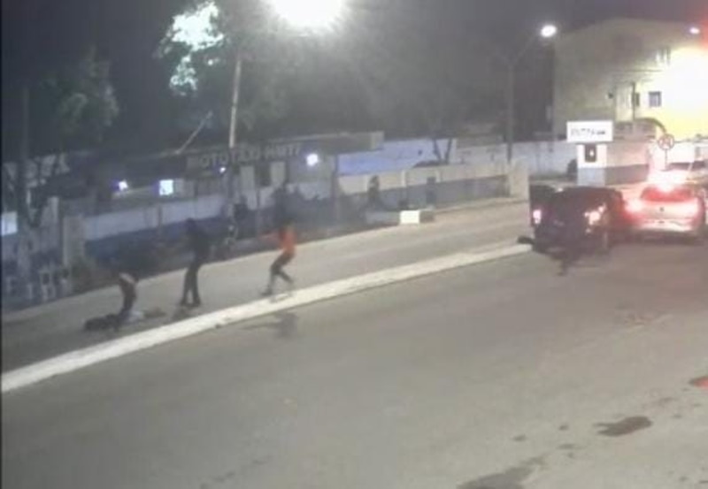 jovem-morto-em-frente-ao-hmtf-voltava-da-delegacia-e-levou-mais-de-30-tiros