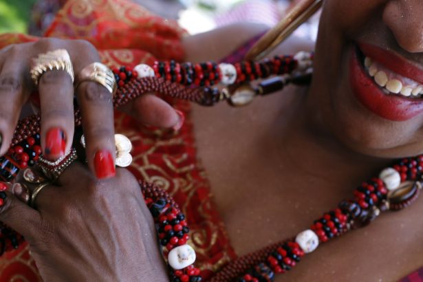 caminhos-para-exu-celebra-resistencia-dos-povos-de-terreiro-no-df