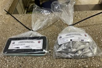 peto-apreende-adolescentes-com-drogas-em-itamaraju