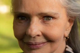 cantora-e-compositora-angela-ro-ro-morre-aos-75-anos-no-rio