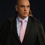 moraes-vota-para-condenar-bolsonaro-e-mais-sete-por-golpe-de-estado