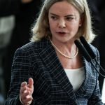 gleisi-critica-eua-por-fala-de-uso-de-“poder-militar”-contra-o-brasil