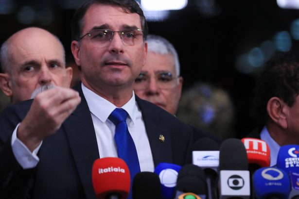 senador-flavio-ataca-moraes-apos-voto-para-condenar-bolsonaro