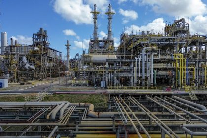 faturamento-da-industria-subiu-5%-em-2025,-mostra-cni