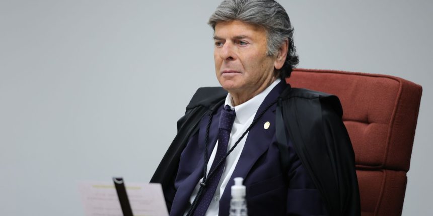 fux-e-o-terceiro-a-votar-em-nova-sessao-de-julgamento-de-bolsonaro