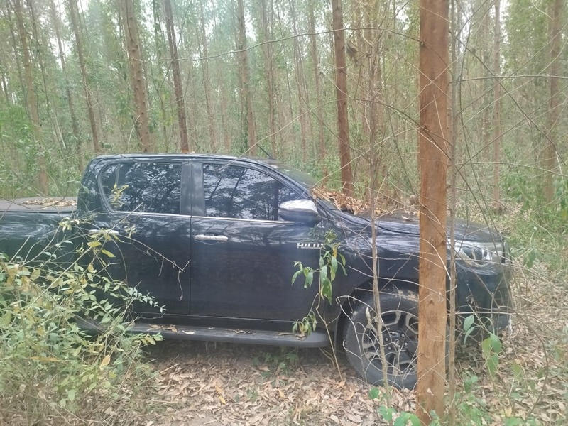 hilux-de-casal-sequestrado-e-morto-em-teixeira-e-encontrada-abandonada