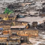 pescadores-atingidos-por-queda-de-barragem-do-fundao-recebem-beneficio