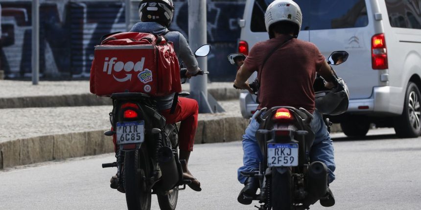 camara-aprova-urgencia-para-votar-vale-refeicao-para-entregadores