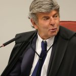 fux-absolve-bolsonaro-dos-cinco-crimes-da-trama-golpista