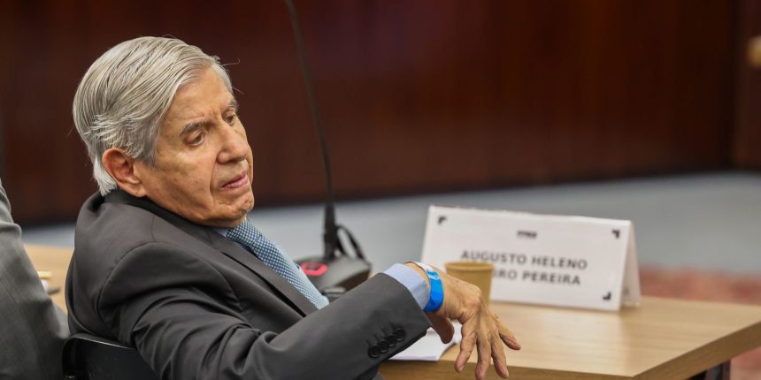 trama-golpista:-fux-absolve-general-heleno-de-todos-os-crimes