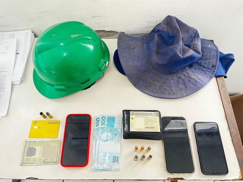 pm-prende-suspeitos-de-roubo-a-posto-de-combustiveis-em-mucuri